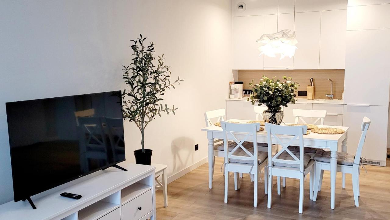 Pinea Apartments 波别罗沃 外观 照片