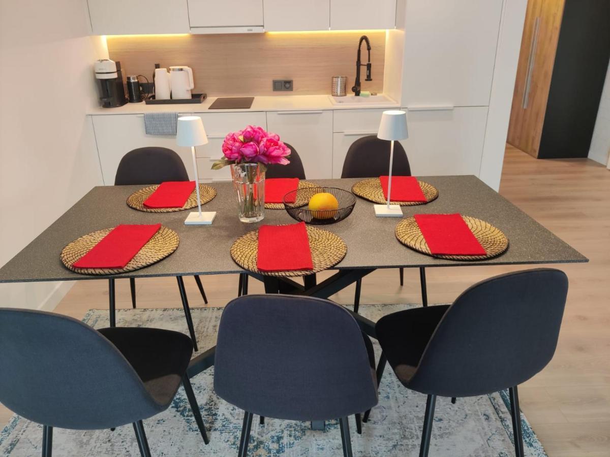 Pinea Apartments 波别罗沃 外观 照片