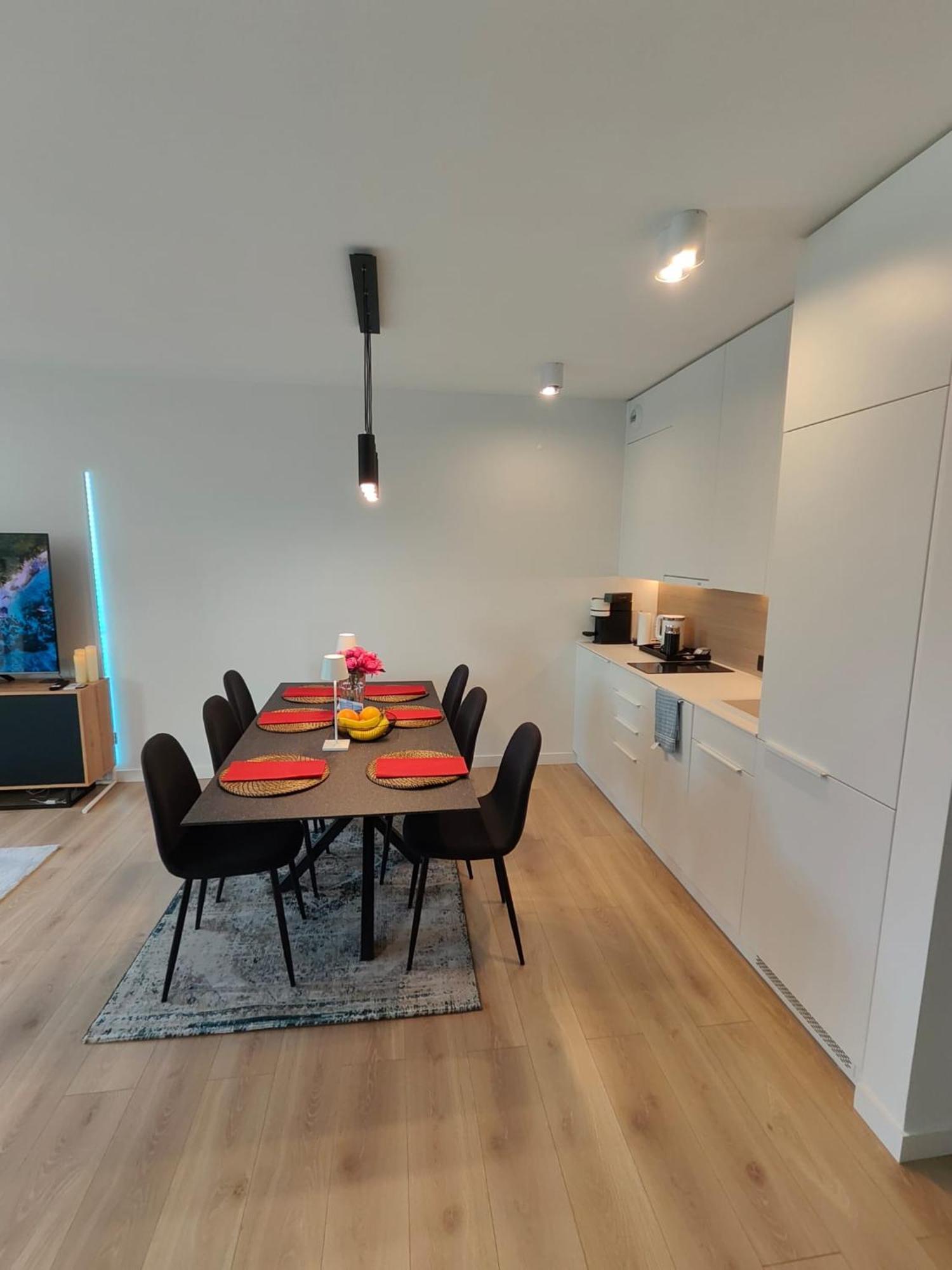 Pinea Apartments 波别罗沃 外观 照片
